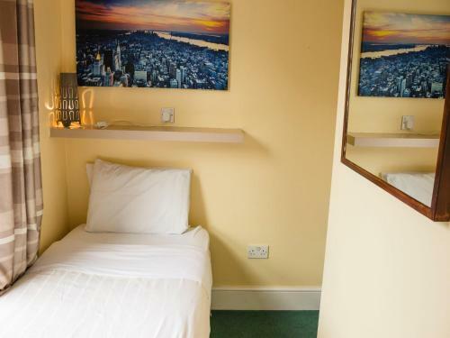 Cricklewood Lodge Hotel