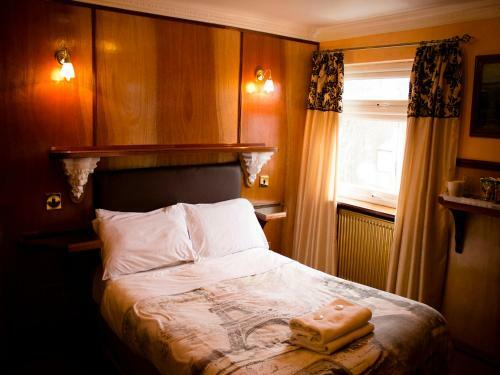 Cricklewood Lodge Hotel