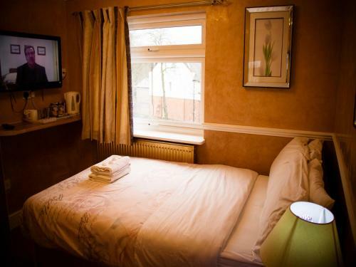 Cricklewood Lodge Hotel