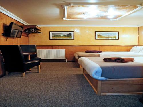 Cricklewood Lodge Hotel