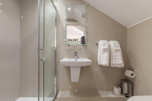Hotel Shepherds Bush London
