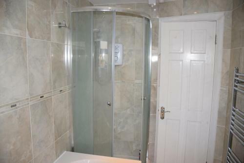 Camborne Avenue Apartment