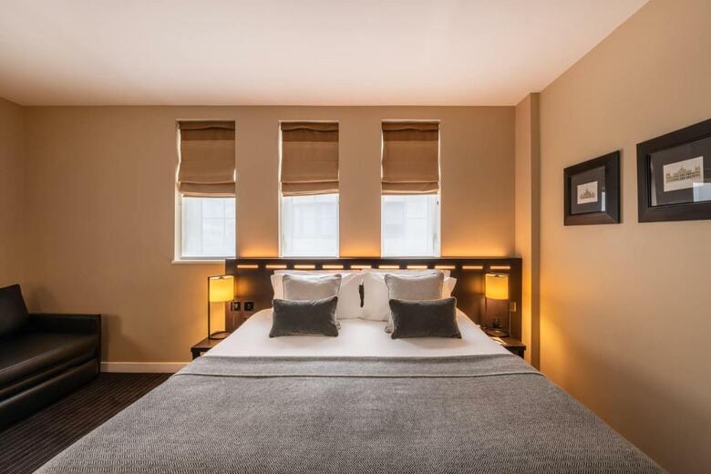 Hotel The Resident Victoria (formerly The Nadler Victoria)