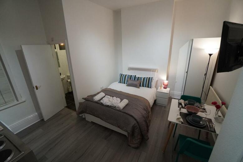 London Queen Park Apartments