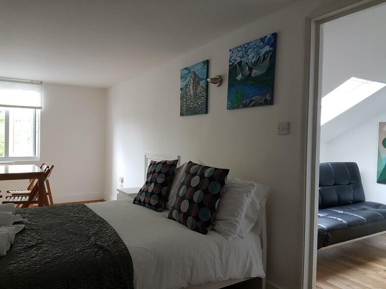 London Queen Park Apartments
