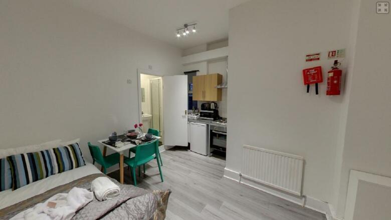 London Queen Park Apartments