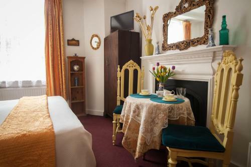 Dawson Place, Juliette's Bed And Breakfast