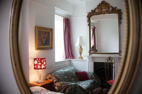 Dawson Place, Juliette's Bed And Breakfast
