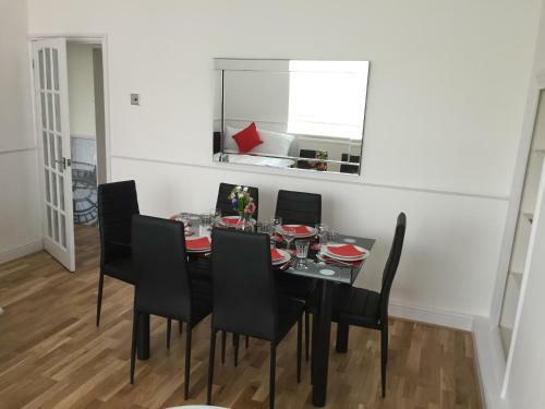 Central London 2 Bedroom Apartment