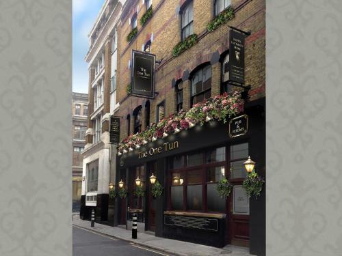 Bed & Breakfast The One Tun Pub & Rooms