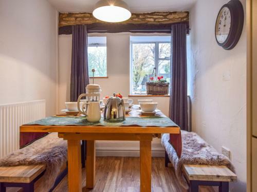 1 Horseshoe Cottages
