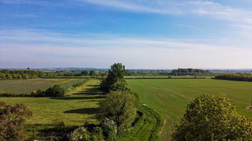 Long Sutton Villa Sleeps 13 With Pool