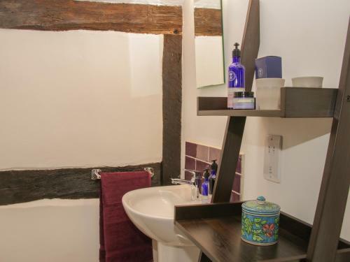 Hideaway Cottage