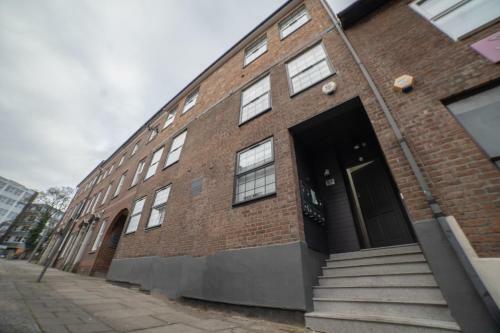 Serviced Apartments Luton - Central Boutique Studio By Opulent Living