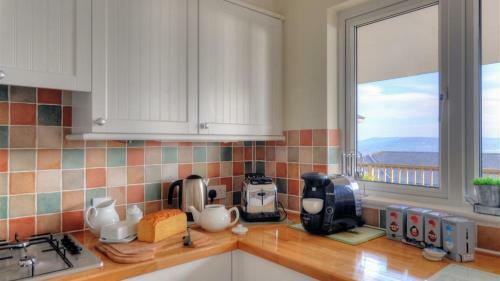 4 Coram Court