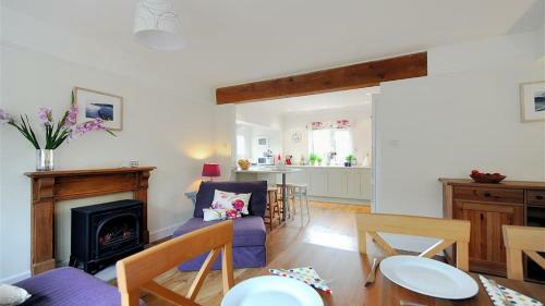 Corner Cottage