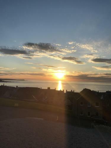 The Knowes Hotel & Restaurant