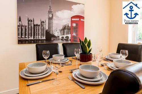 Luxury Apartment W Big Balcony Maidenhead