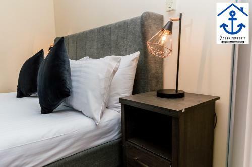 Luxury Apartment W Big Balcony Maidenhead