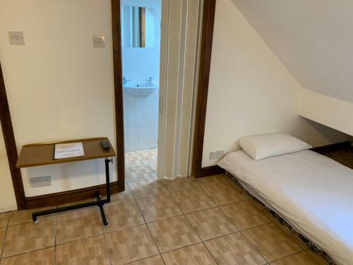 Hostal Yally Hotel