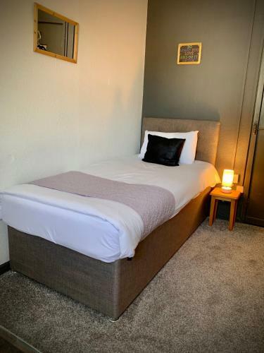 Hostal Yally Hotel