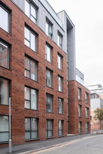 Fantastic 2 Bedroom Apartment In Manchester