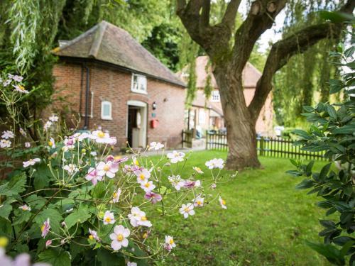 Weir Cottage