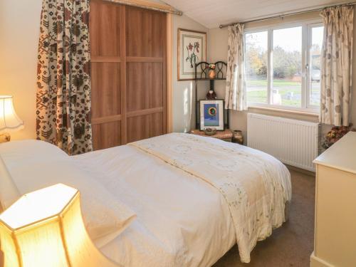 4 Bulmer Farm Lodge