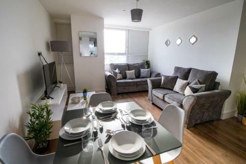 Central & Spacious Maidstone Apartment By Comfyworkers