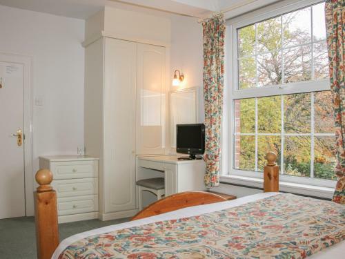 Rosehill Manor