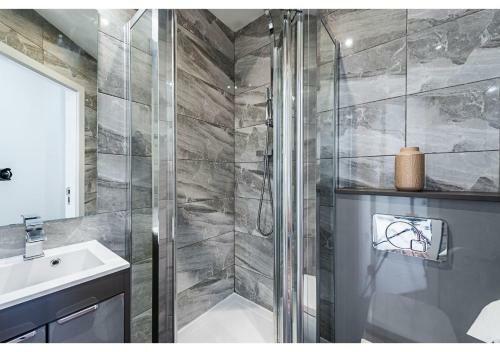 Modern Studios And Apartments, Manchester - Sk