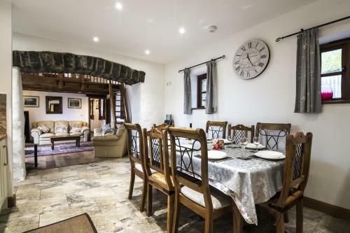 Orchard Cottage - Luxurious Barn Conversion - Beavers Hill