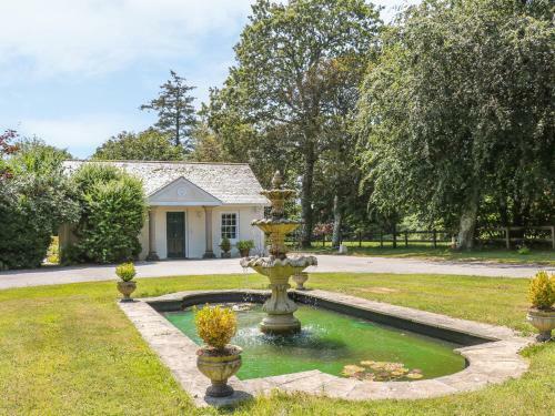 Charlton Lodge