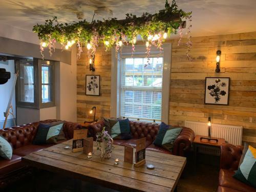 Strawberry Bank Hotel