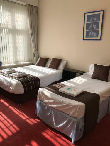 Assheton Arms Hotel