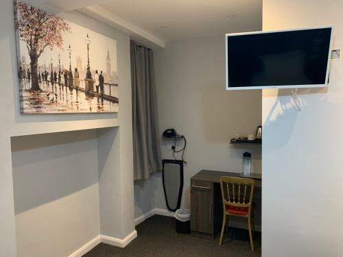 Hotel Casuarina Tree