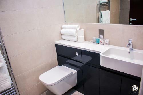Luxury Serviced Apartments Milburn House