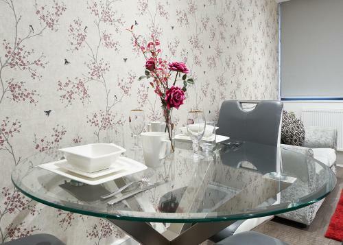Luxury Serviced Apartments Milburn House
