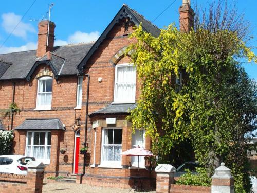 Bed & Breakfast Telford House
