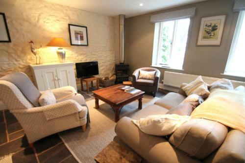 East Harwood Farm Cottage