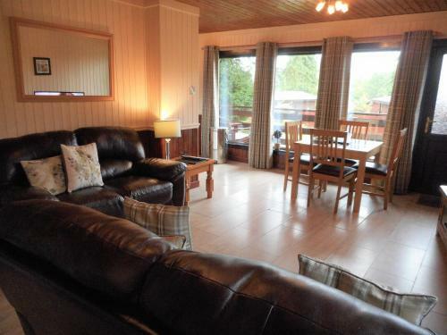 Birch Lodge 22 With Hot Tub Newton Stewart