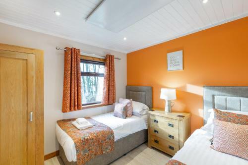 Birch Lodge 14 With Hot Tub Newton Stewart
