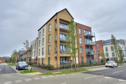 Executive Oakgrove Apartment