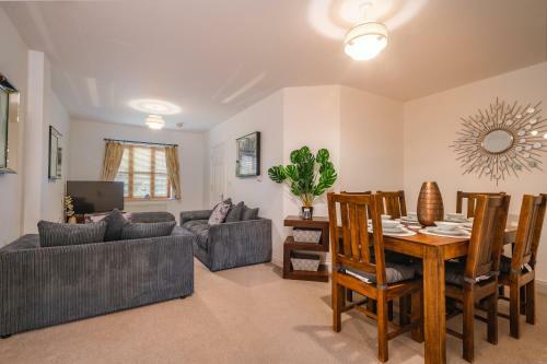 Apartamento Large Contractor House & Private Parking By Comfyworkers