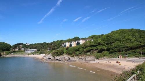Ty Hyfryd, Limeslade