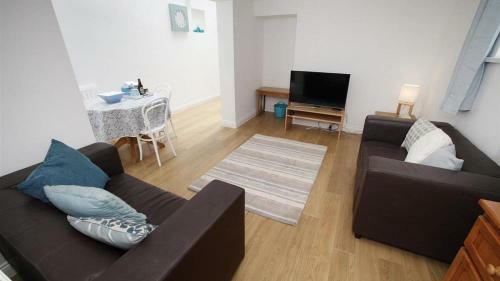 Church View Apt, Mumbles