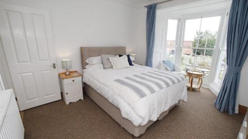 Church View Apt, Mumbles