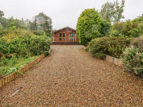 1 Hornbeam Lodge