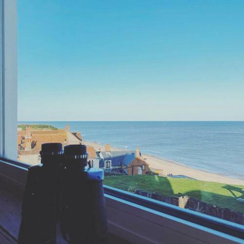 Mundesley Chateau Sleeps 12 With Wifi