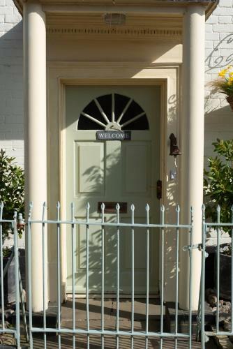 Hostal Regency Guest House